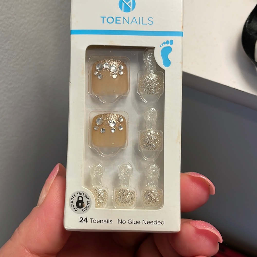 NEW imPRESS TOENAILS